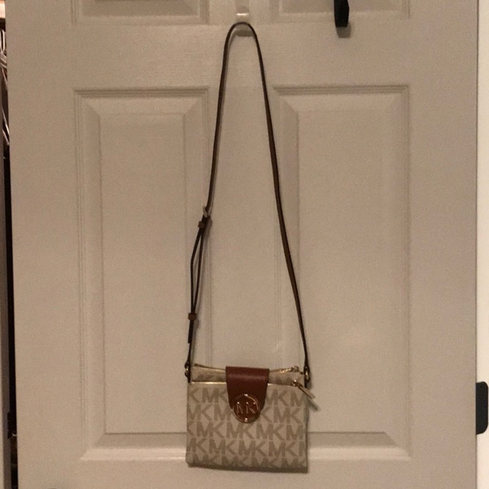 Small crossbody